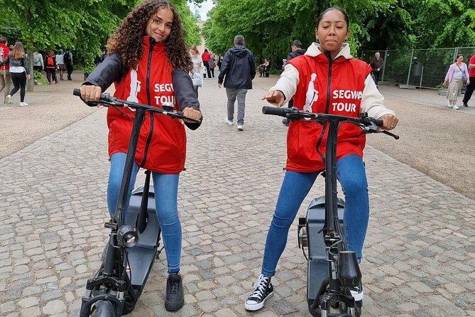 2 hour Sights Guided E-Scooter Tour in Munich - E-scooter reality check: helmets, traffic awareness, and staying with the group