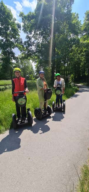 2H Best of München Sightseeings Tour - What you get in the tour: live guide plus audio support
