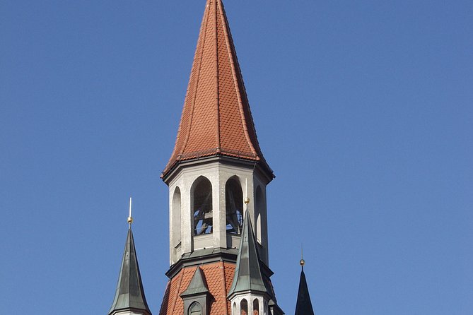 A delicacy tour through Munich's old town - Pfennigmuckerl and Hofkunstmühle: the snack that keeps the energy up