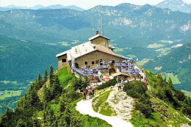 Berchtesgaden and Eagle's Nest Day Trip from Munich - The bus ride out: Munich sights, then the climb begins