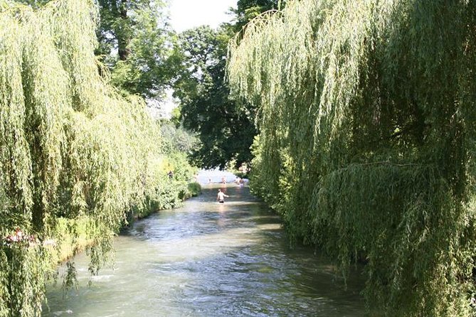 City Bike and English Garden Tour - Schwabing vibes: mixing students, culture, and city life