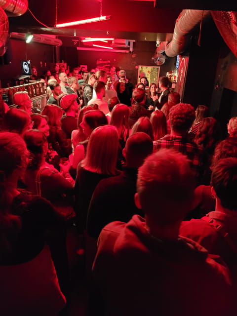 "Comedykills" - das Open Mic im Glockenbachviertel - Friday vs Saturday: How the Night Changes