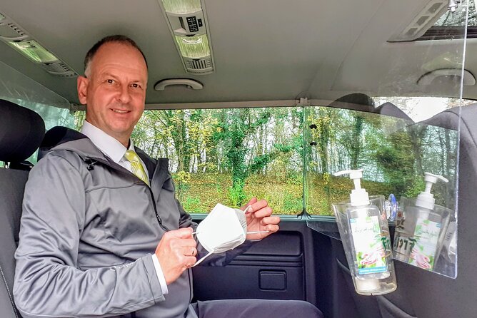 Comfort Mini-Van & Professional and FRiENDLY Guide: CUSTOMIZED 1-DAY TOUR from Munich - Neuschwanstein and Linderhof: fairytale castles with timing reality