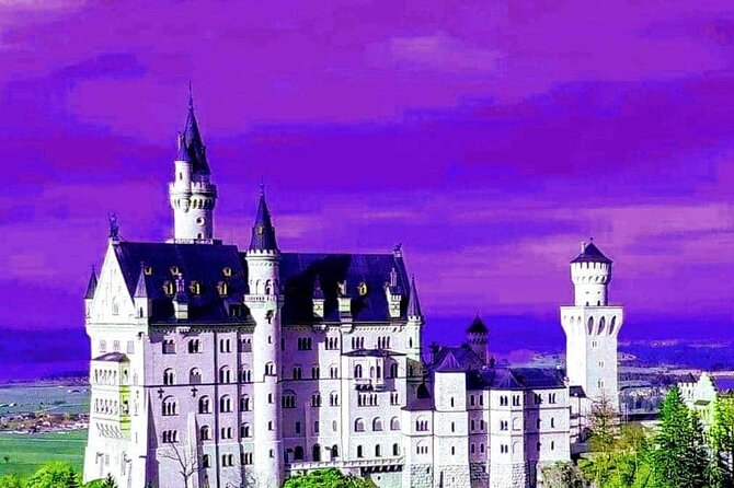 Comfort Mini-Van & Professional and FRiENDLY Guide: CUSTOMIZED 1-DAY TOUR from Munich - Swarovski to Königssee to Eagle’s Nest: the many ways to do Bavaria