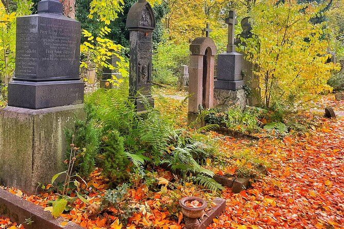 Death and Chocolate: Walking Tour of Munich's Old South Cemetery - A cemetery walk in Munich, but with a sweet landing