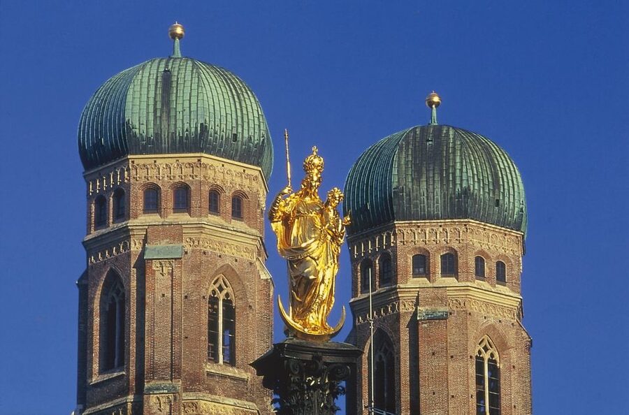 Discover Munich 2-Hour Small Group Walking Tour - Key things that make this walking tour worth your time
