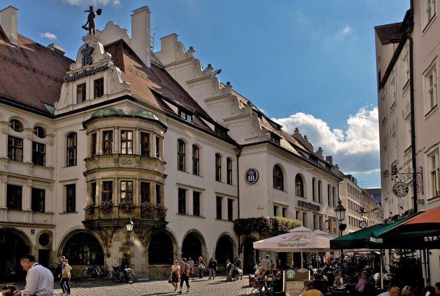 Discover Munich 2-Hour Small Group Walking Tour - Munich history without the fog: the 20th-century reality check