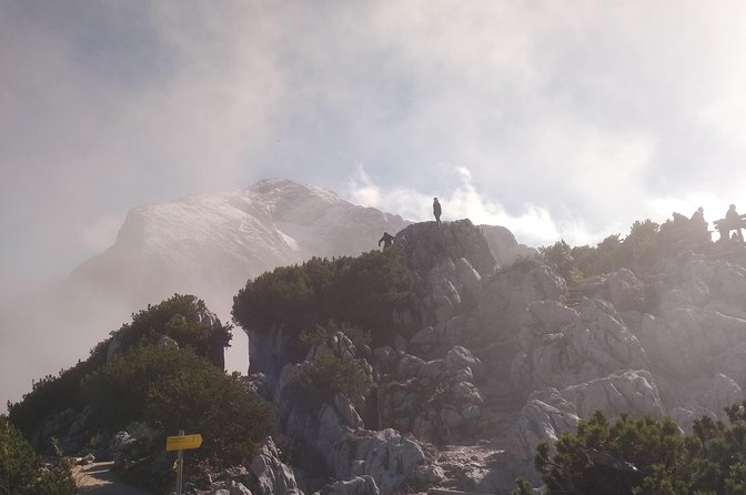 Eagle's Nest Hiking Tour - Guide Matters: How Claudio and Pauline Turn Ruins Into Understandable WWII