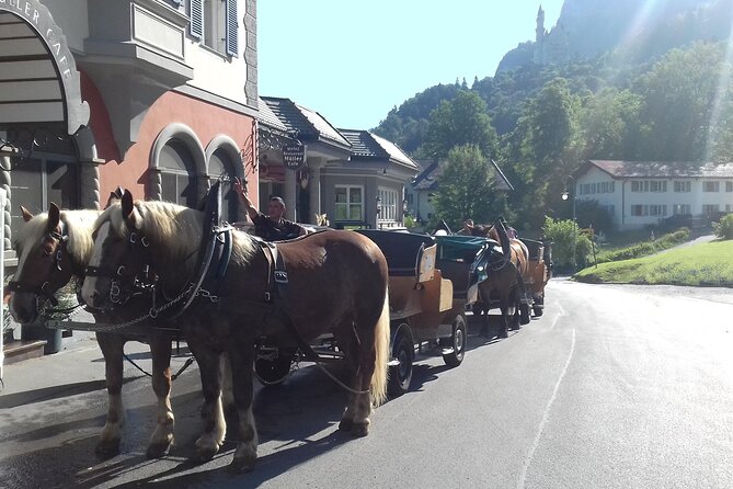 EXCLUSiVE SKIP-THE-CROWDS Neuschwanstein and Linderhof Castle Tour from Munich INCL. TICKETS - Inside Neuschwanstein: 35 minutes guided, then a lot of stairs