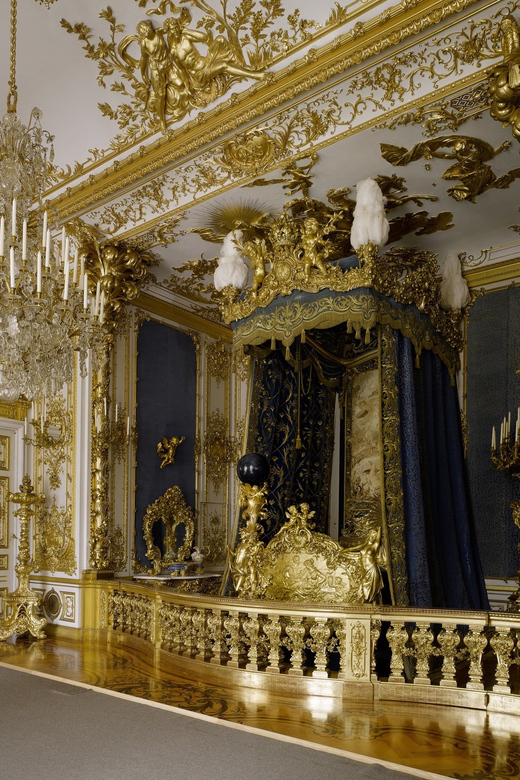 From Munich: Herrenchiemsee Palace and Boat Trip Day-Tour - Chiemsee feels like a seaside day, not a detour