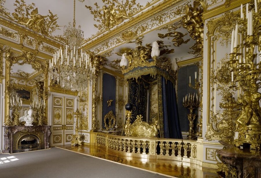 From Munich: Herrenchiemsee Palace and Boat Trip Day-Tour - Herreninsel arrival: where the palace story really starts