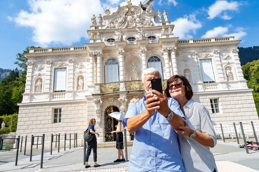 From Munich: Neuschwanstein & Linderhof Castle Full-Day Trip - Ticket strategy: skip-the-line when it matters, plus an option if you want flexibility