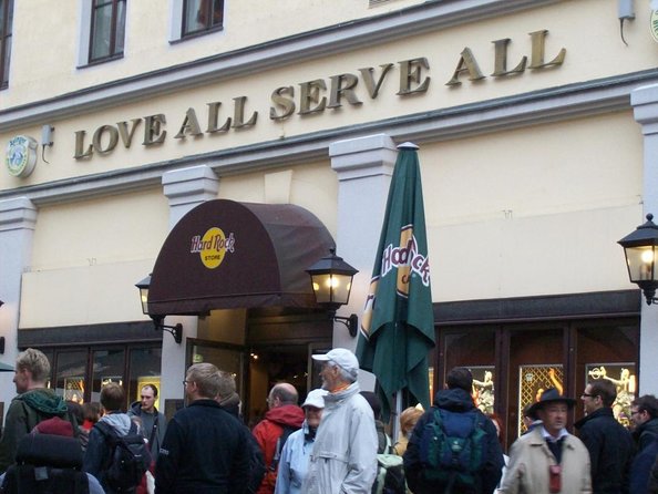 Hard Rock Cafe Munich with Set Lunch or Dinner - Key points at a glance
