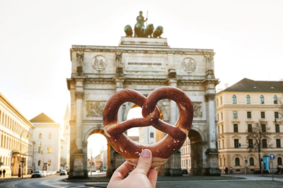 Marienplatz and Viktualienmarkt Private Tour and Tasting - Should You Book Marienplatz and Viktualienmarkt?