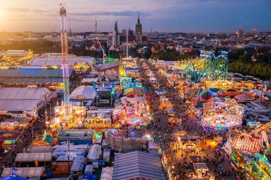 München: Oktoberfest Experience and Lunch in Tent - Included snacks, no-fuss food, and how to pace your day