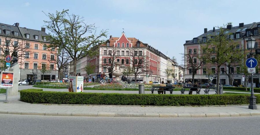 Munic:h; Paul's Bavarian Food and Market Tour - Getting oriented at Karlstor, then walking with intent