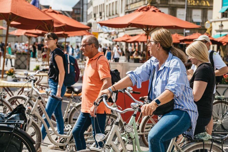 Munich 3-Hour Guided Bike Tour - The Isar and the English Garden, Where the City Exhales