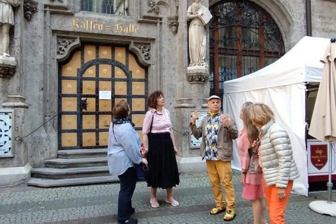 Munich 4hr Private Walking Tour with Certified Guide - Viktualienmarkt and the English Garden: where locals actually pause