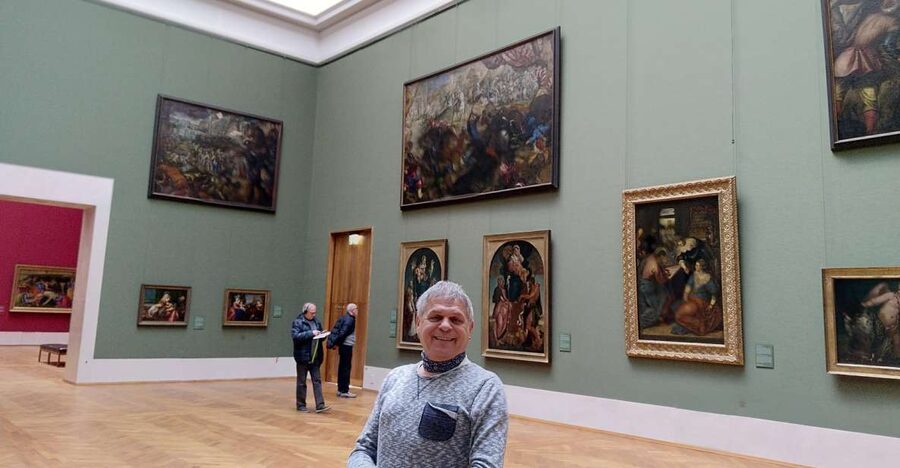 Munich: Alte Pinakothek Skip-the-Line & Guided Walking Tour - Meeting your guide at the museum entrance