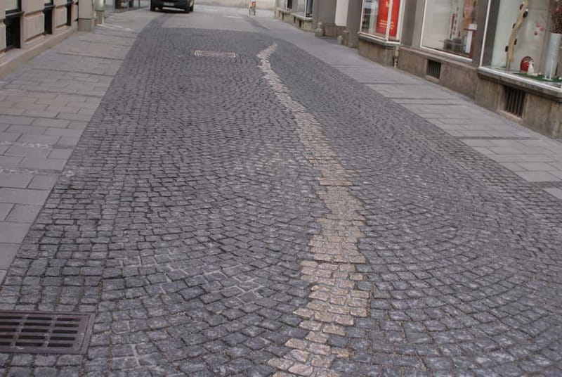 Munich and Nazi History Combination Day Tour Small Group - Munich Meets Dachau, In One Purposeful Day