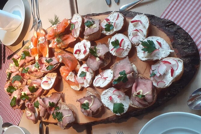 Munich Beer and Bavarian Bites Private Tour - Starting in Marienplatz: tavern food and a locally preferred Munich beer