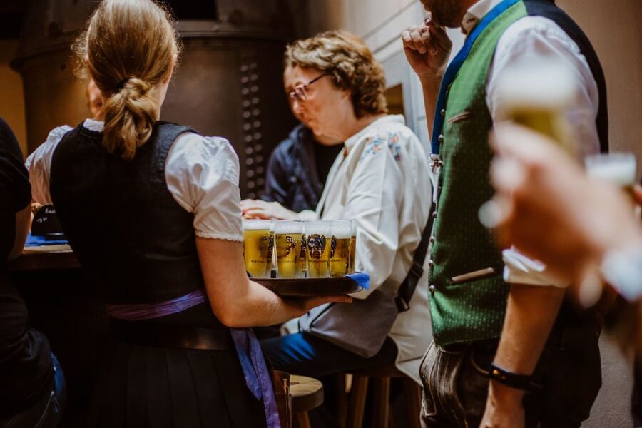 Munich: Beer and Food Tour with Dinner & Oktoberfest Museum - Beer and Bavarian food pairings in Munich beer halls