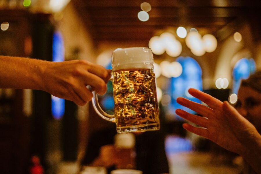 Munich: Beer and Food Tour with Dinner & Oktoberfest Museum - Who this tour suits (and who should skip it)