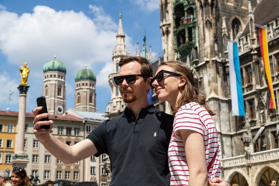 Munich: Big Bus Hop-On Hop-Off Sightseeing Bus Tour - Ticket value: 24 or 48 hours plus a route that is not too long