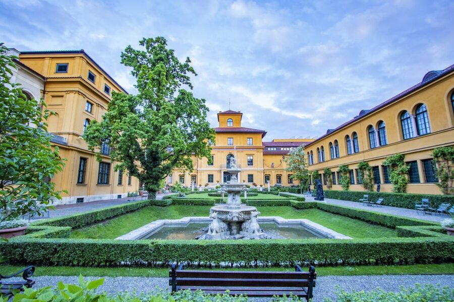 Munich: Capture the most Photogenic Spots with a Local - Quick Hit Facts Before You Go