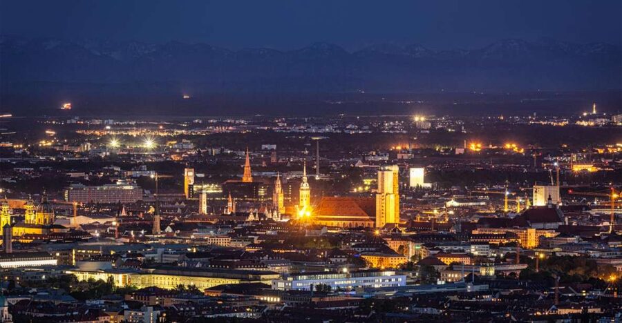 Munich: Christmas Market Magic Walking Tour with a Local - What you will taste and smell at Munich Christmas markets