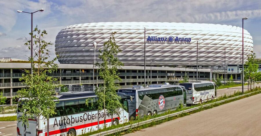 Munich: City Bus Tour & FC Bayern Munich Allianz Arena Tour - City bus orientation from Stachus, then straight to the Arena