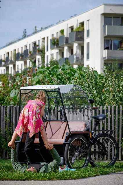 Munich: Day-rent rickshaw and explore Munich yourself - Speed, Range, and Your “How Far Will We Go?” Reality Check