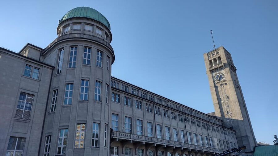 Munich: Deutsches Museum Guided Tour with Entry Ticket - What you’ll see: astronomy, physics, metallurgy, and everyday tech