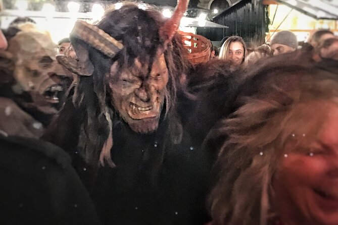 Munich Ghosts and Spirits Evening Walking Tour - Stop 3: Odeonsplatz and the Nazi-Era Haunts