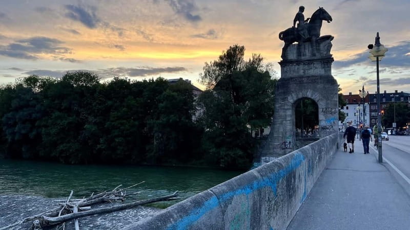 Munich: Guided Craft Beer & Cultural Tour With Snack - Snack Timing and How the Vegetarian or Vegan Option Works