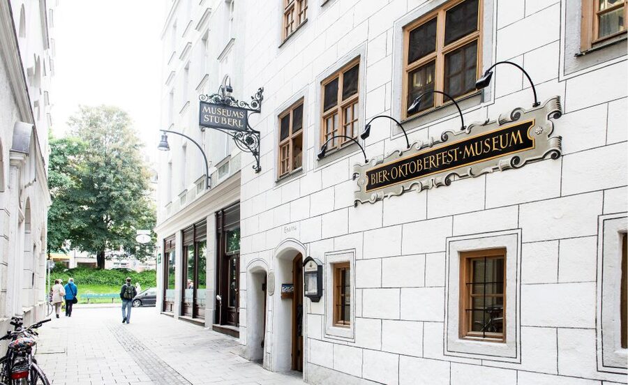 Munich: Guided Food Walking Tour with Beer Tasting - Getting the most from a 2-hour format