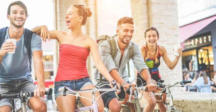 Munich: Highlights Private Bike Tour with Licensed Guide - Choosing 2, 4, or 6 hours: what changes on the bike