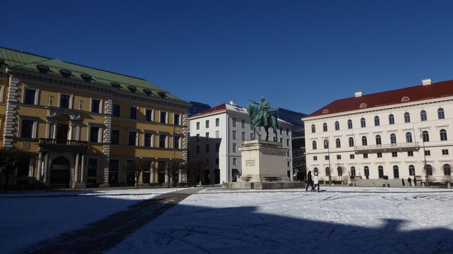 Munich: Historical Walking Tour Maxvorstadt with GEO Epoche - Brienner Straße: Munich’s first boulevard and Ludwig I’s Athens idea