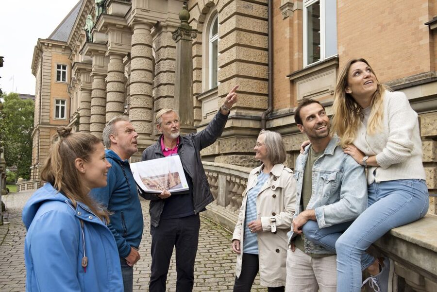 Munich: Historical Walking Tour Maxvorstadt with GEO Epoche - What to expect on the ground: pacing, group reality, and comfort