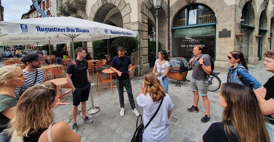 Munich: Historical Walking Tour on the Rise of Hitler - A chronological route through propaganda-era Munich