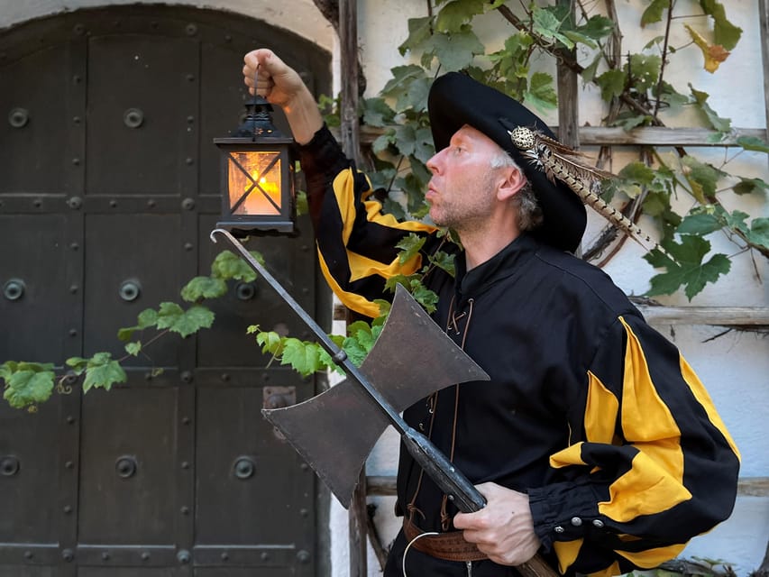 Munich: Night Watchman Tour for Kids (6 - 12 years) - 75 min - The Costume and Props: What Makes the Guide a Character, Not a Lecturer