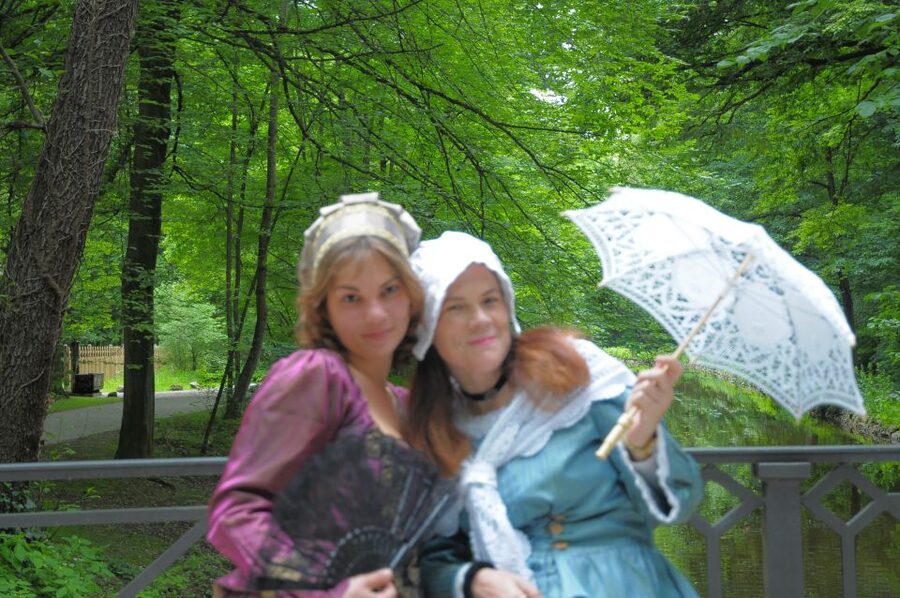 Munich: Nymphenburg Palace OR Residenz Guided Tour - Where you meet and what you should bring (so you are not hunting)