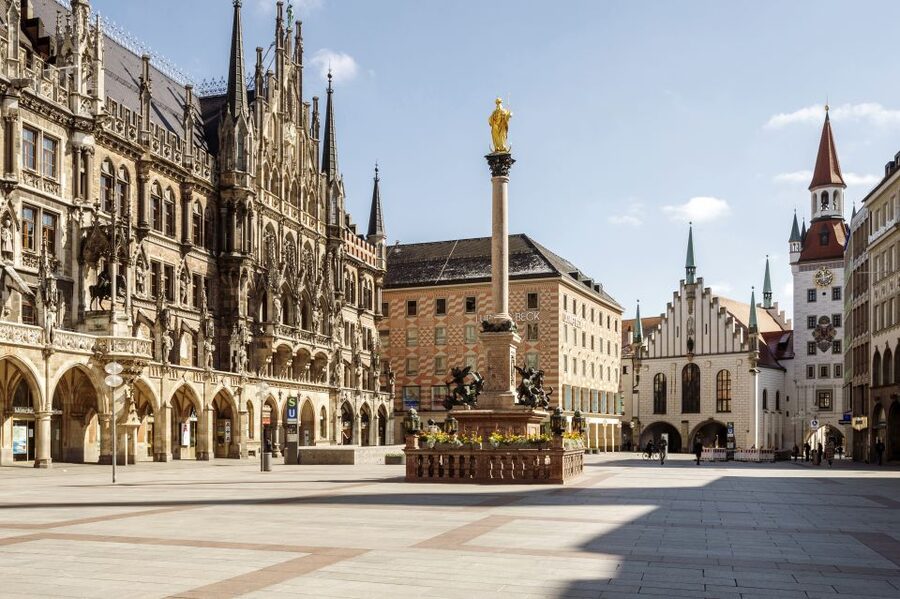 Munich: Old Town Highlights Private Walking Tour - Guide Style Matters: What I’d Watch For