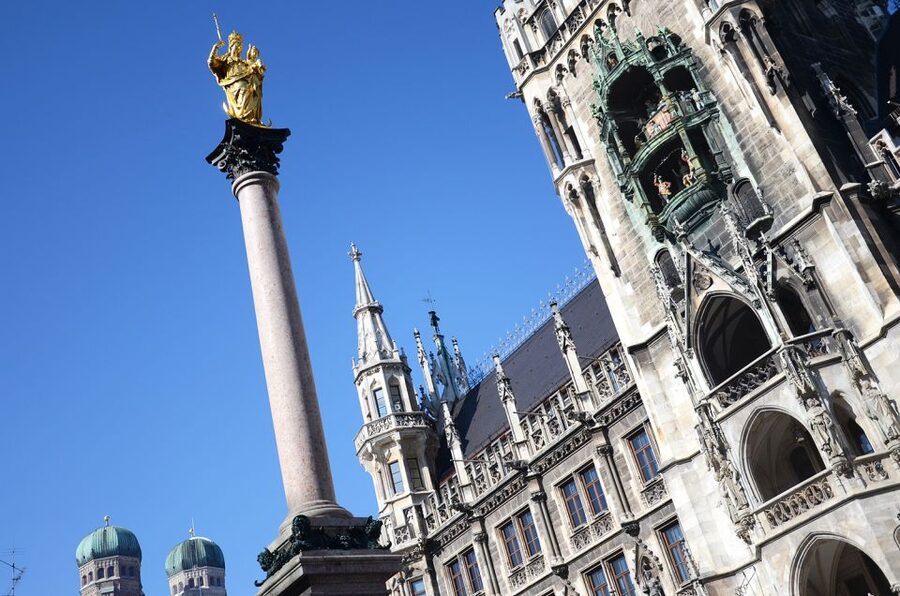 Munich: Old Town Walking Tour in Spanish - Price and value: why $23 can make sense for a 3-hour walk