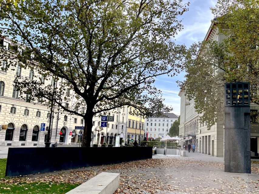 Munich: Private Half-Day Guided Walking Tour - Darker chapters near House of Art and Munich Nazi Remnants