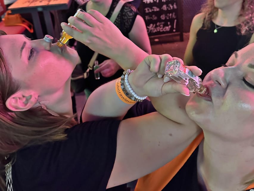 Munich: Private pub crawl with insider-guide & free shots - Drinking games and the Munich city quiz: why it works
