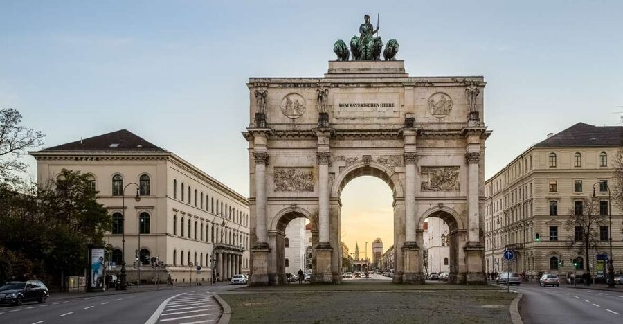 Munich : Private Walking Tour with A Guide (Private tour) - Old Town, Rathaus, and Photo Stops That Actually Help