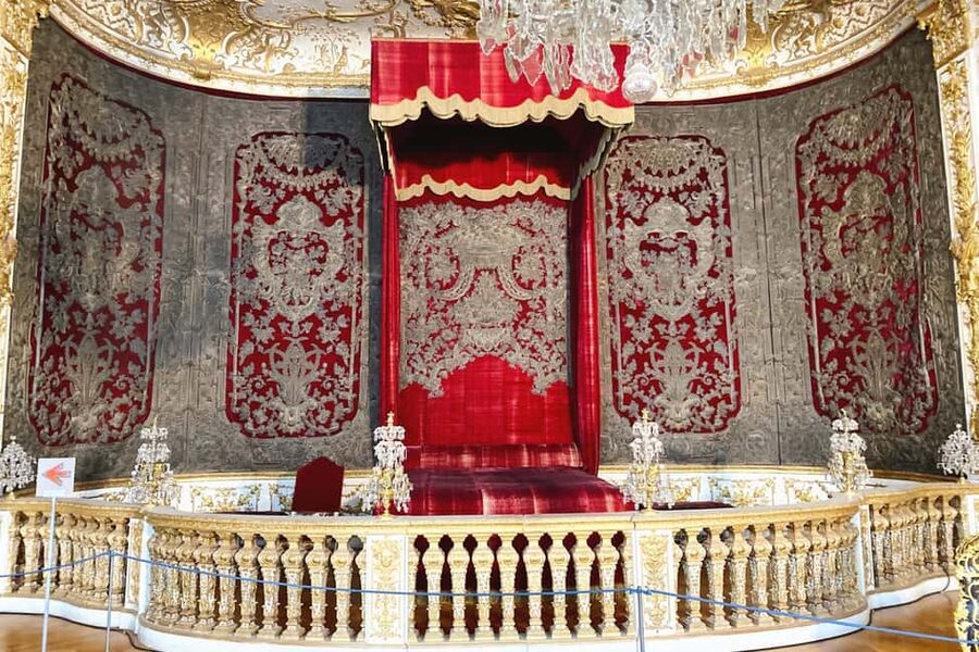 Munich: Residenz Museum Tickets and 2,5-hour Guided Tour - Shoes, Weather, and What to Bring (and Not Bring)
