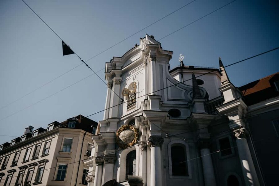Munich's 500 Years of Architecture Guided Tour - Frauenkirche and the first era lesson in Gothic Munich
