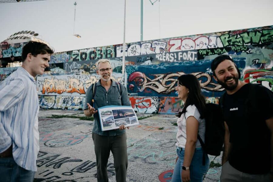 Munich's Hidden Architecture Guided Tour - Practical winter tips that help on this kind of walk